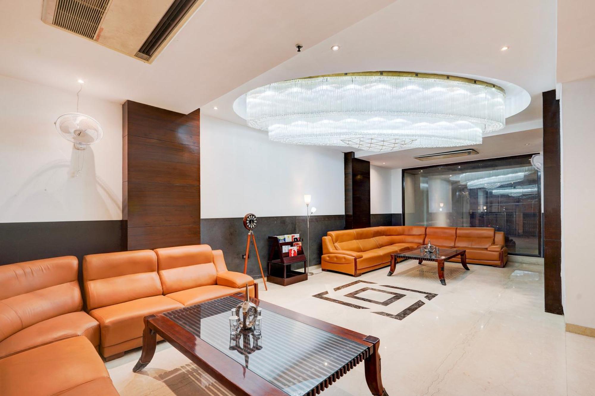 Townhouse Oak Agra Near Sultanganj Puliya Formerly Bb Grand Екстер'єр фото