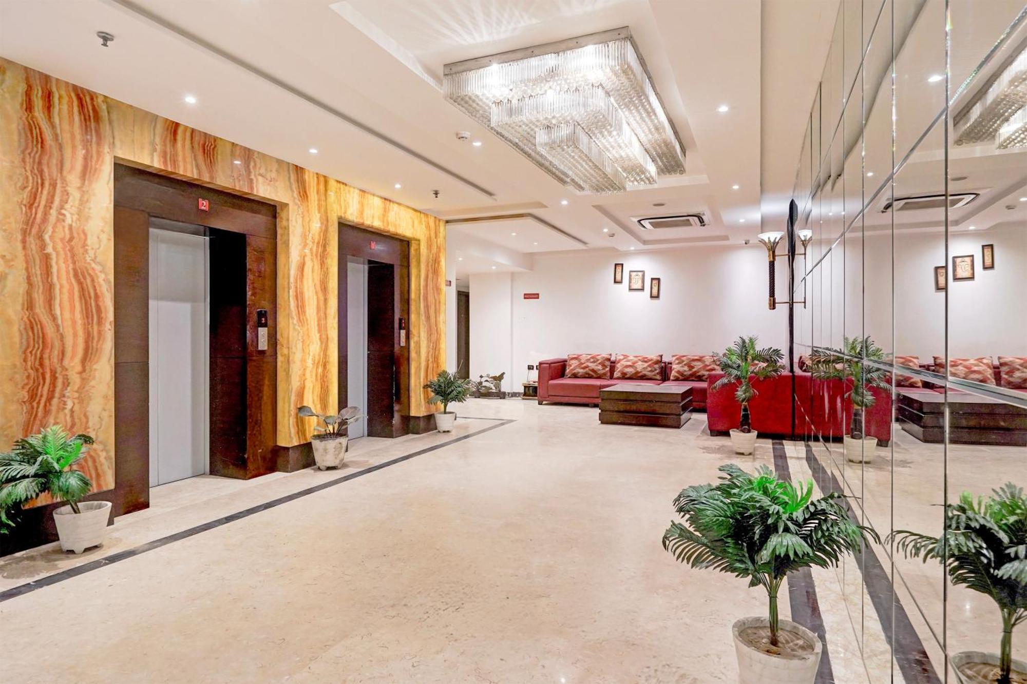 Townhouse Oak Agra Near Sultanganj Puliya Formerly Bb Grand Екстер'єр фото