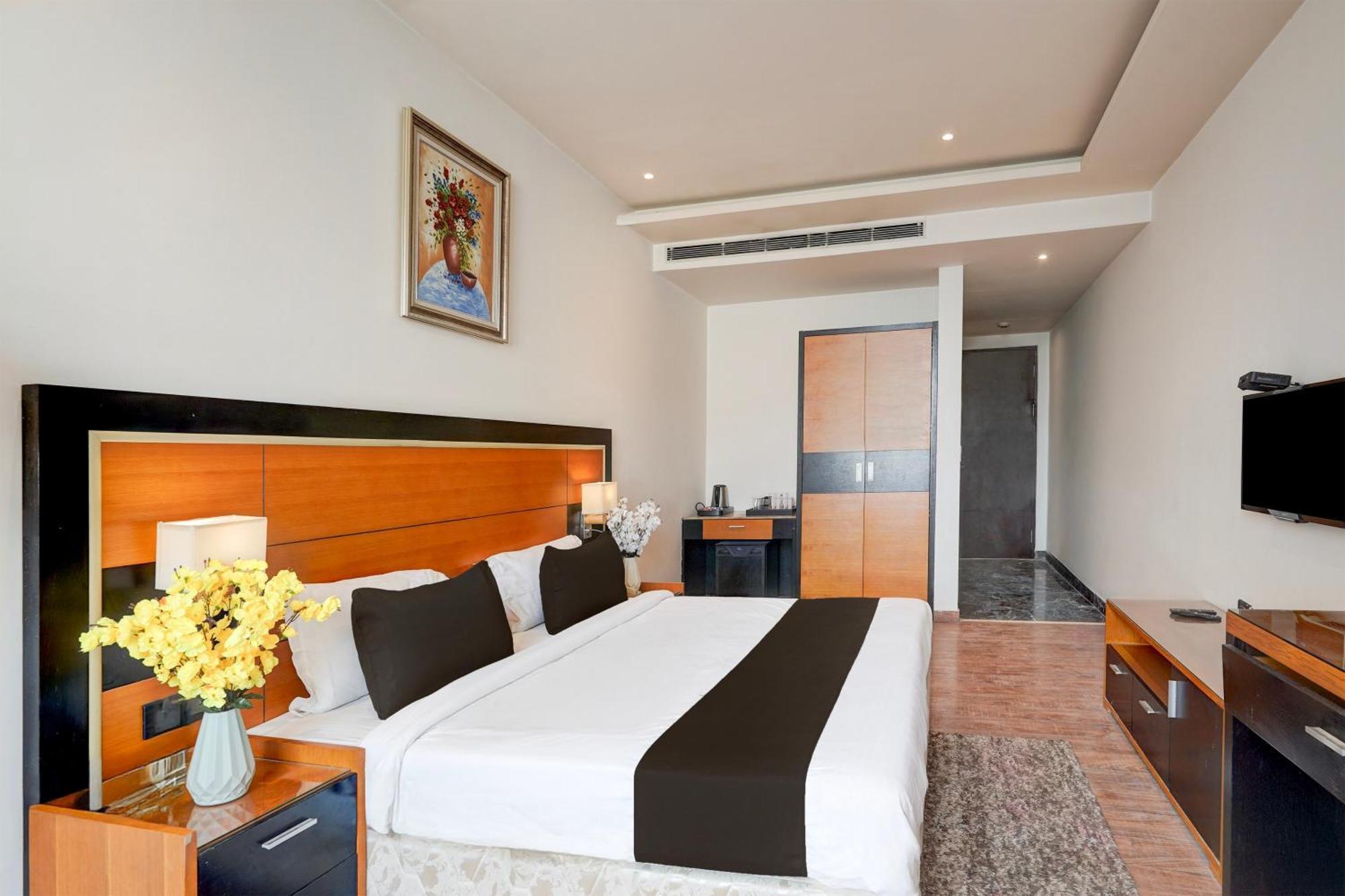 Townhouse Oak Agra Near Sultanganj Puliya Formerly Bb Grand Екстер'єр фото