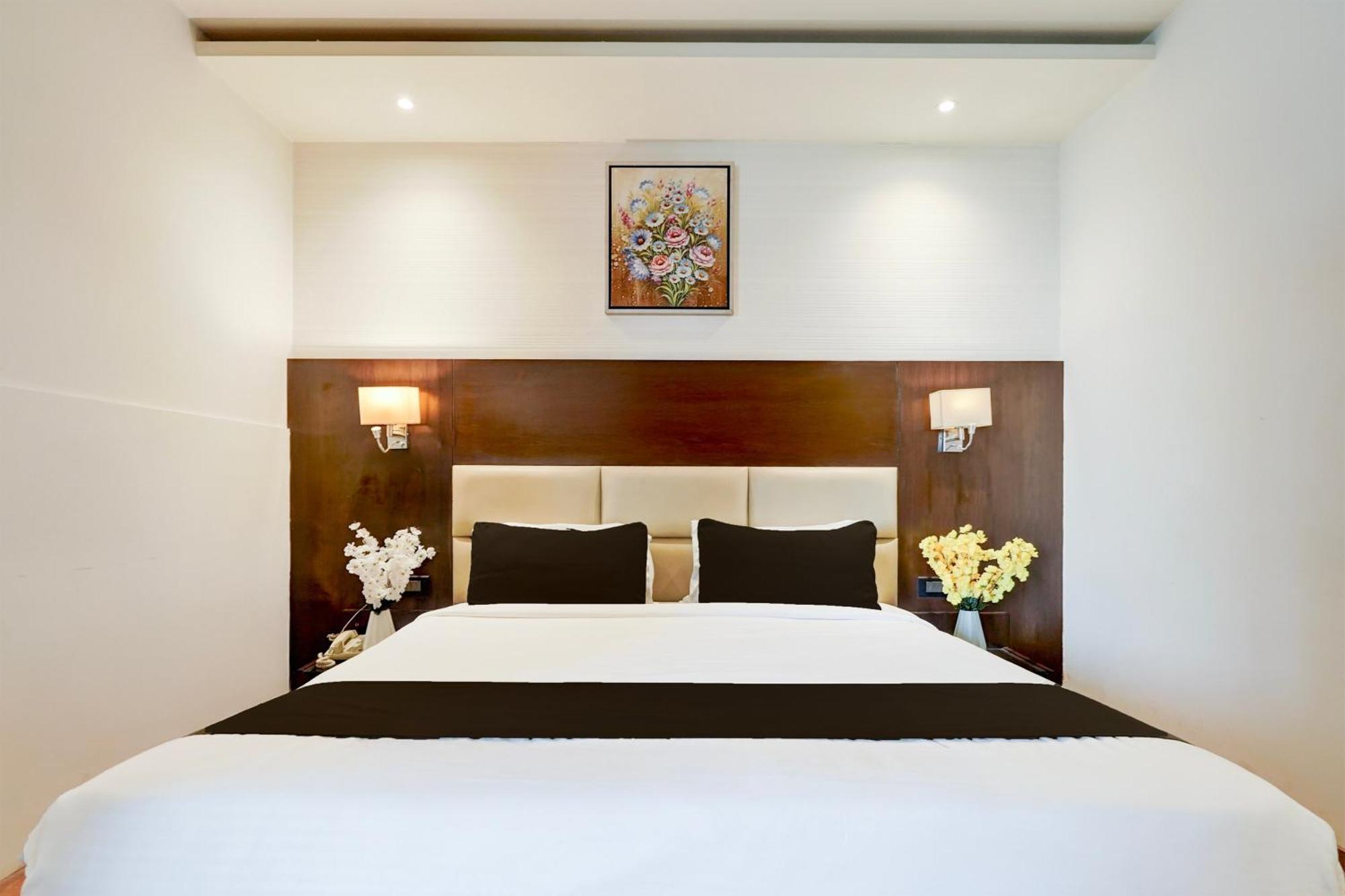 Townhouse Oak Agra Near Sultanganj Puliya Formerly Bb Grand Екстер'єр фото